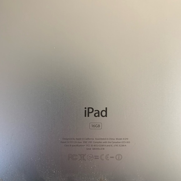 Original iPad with Targus keyboard - Picture 6 of 8